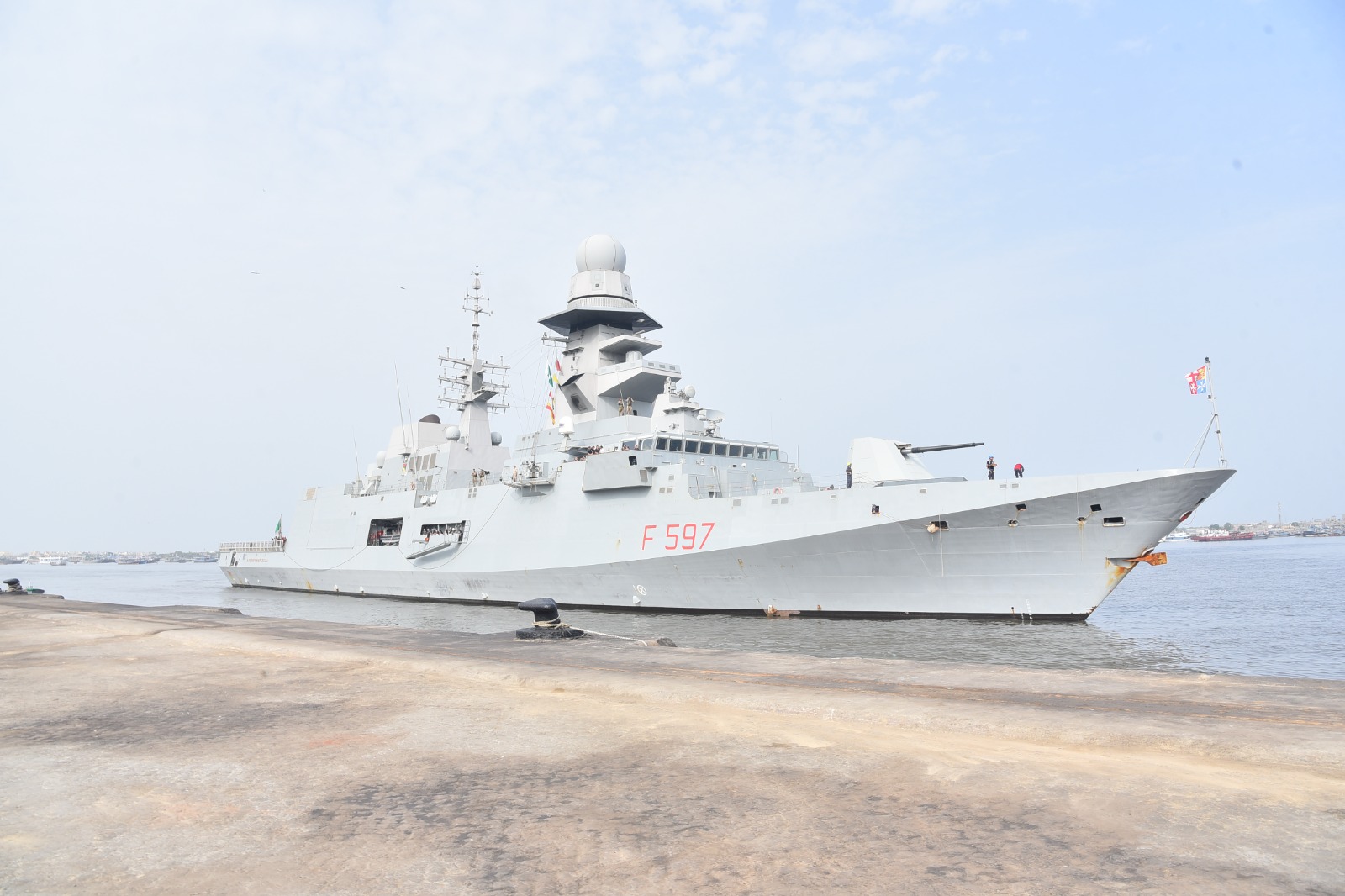 Italian Navy Ship Docks in Karachi to Boost Maritime Ties