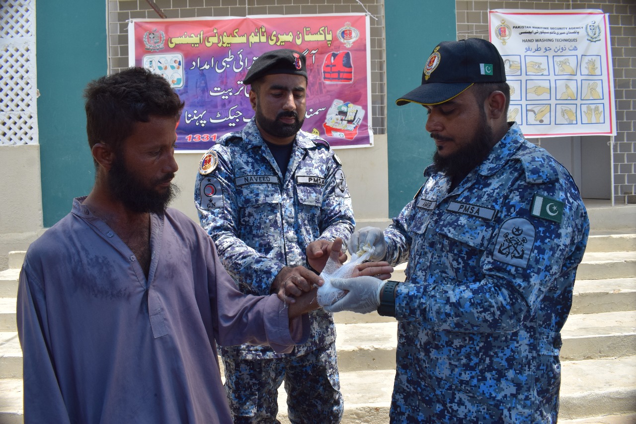PMSA Conducts Maritime Safety Training and Ration Drive at Arab Safar Goth