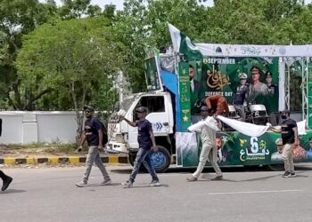 Dr. Anosh Ahmed Honors Armed Forces with Special Float in Karachi