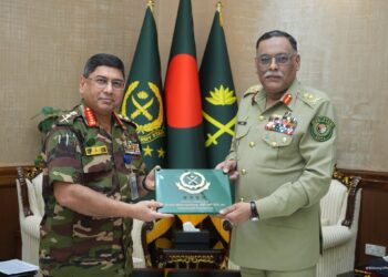 Pak-Bangla Military Leadership Reaffirm Commitment to Strengthen Defense Ties